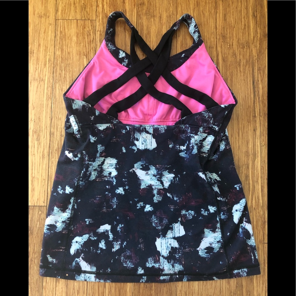 Lululemon ‘Enhearten’ Tank in Static Blossom Multi - Picture 8 of 8